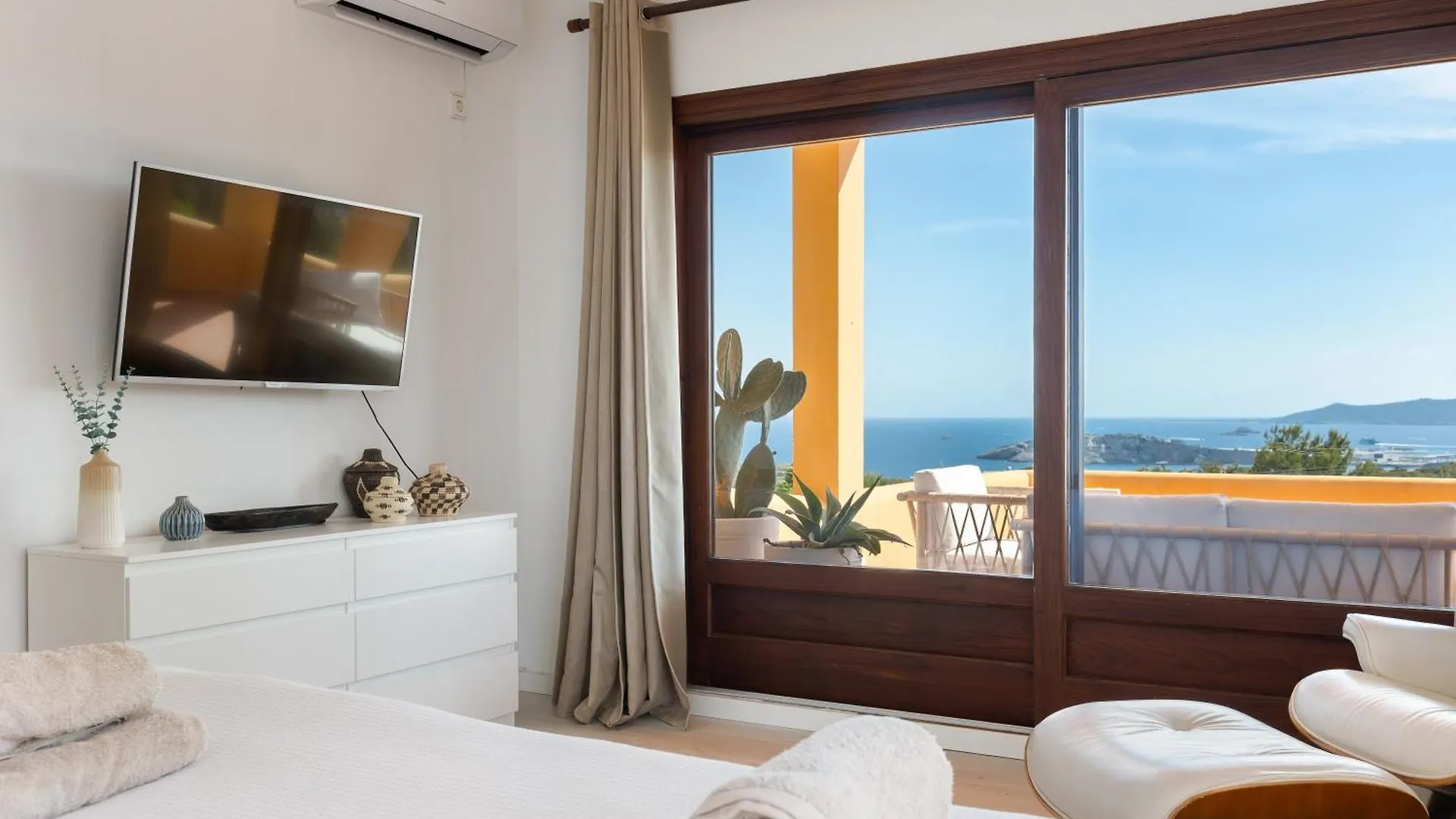 Casa Four Charming Ibiza Villa With Sea View! Nuestra Señora de Jesus Σπίτι διακοπών